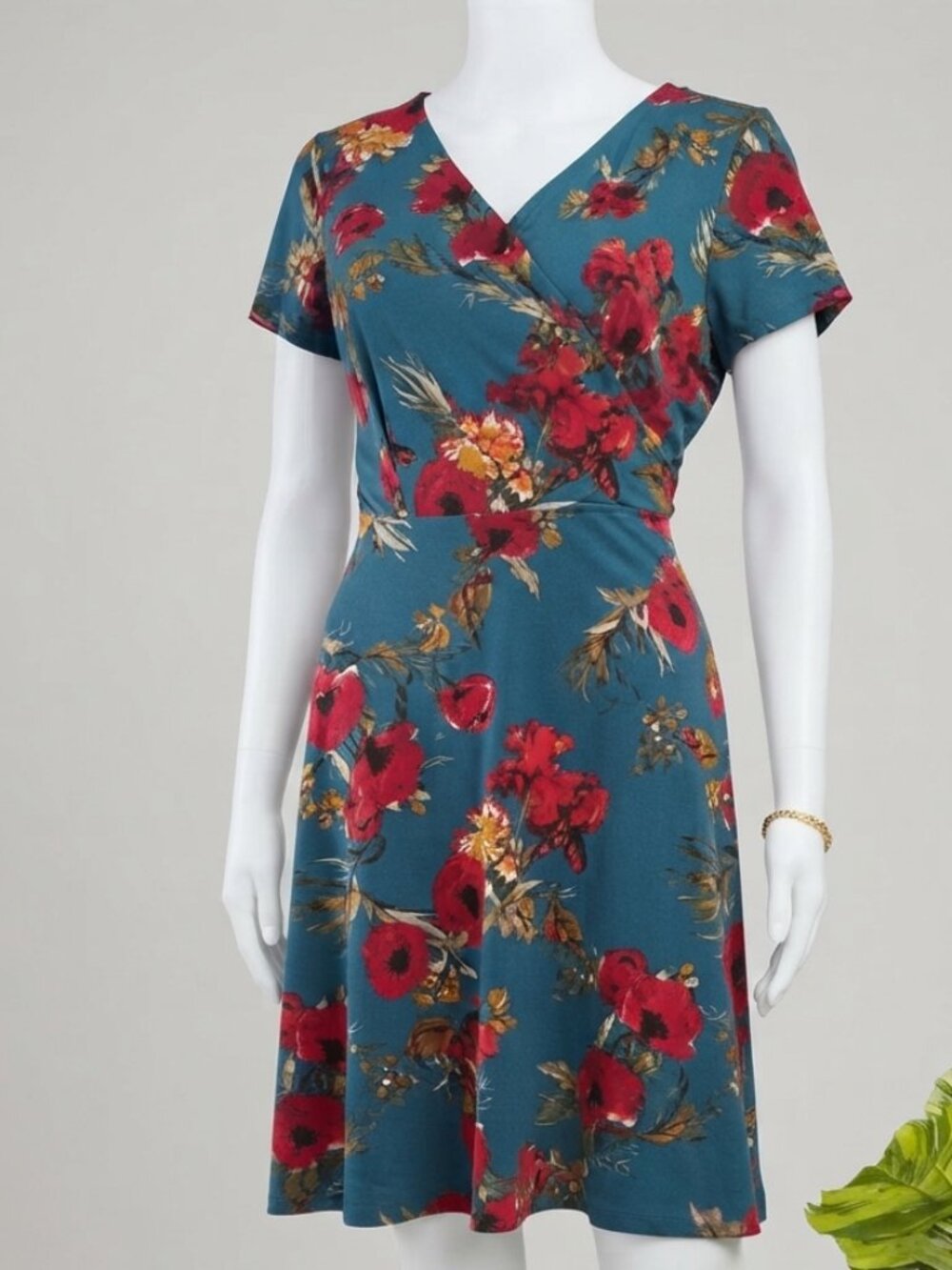 KAILEIGH Teal Blue Floral Wrap Midi Dress with Red Poppies - Size Medium
